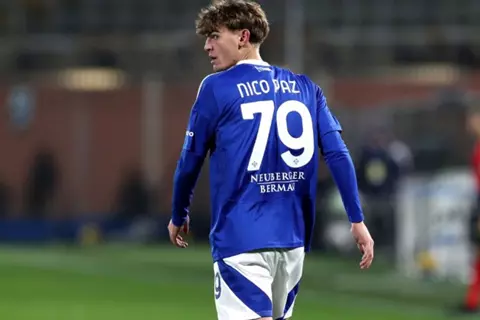 نجم كومو يتوج بجائزة أفضل صاعد في الدوري الإيطالي لشهر أغسطس